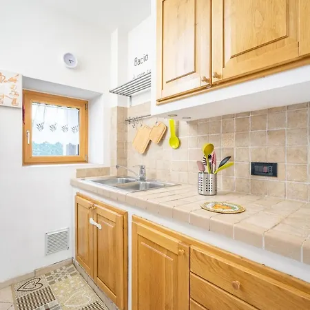 La Casa Di Patty Apartment *